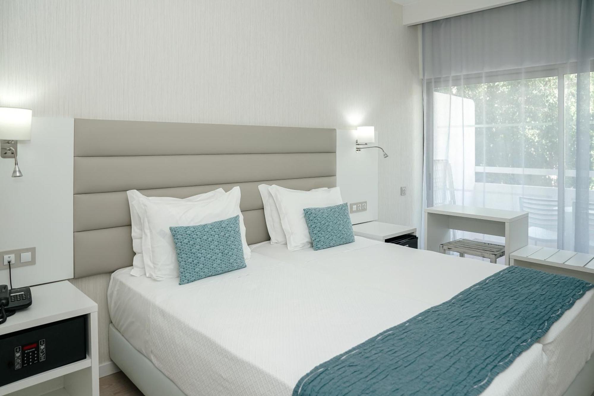 Carvi Beach Hotel Lagos Exterior photo